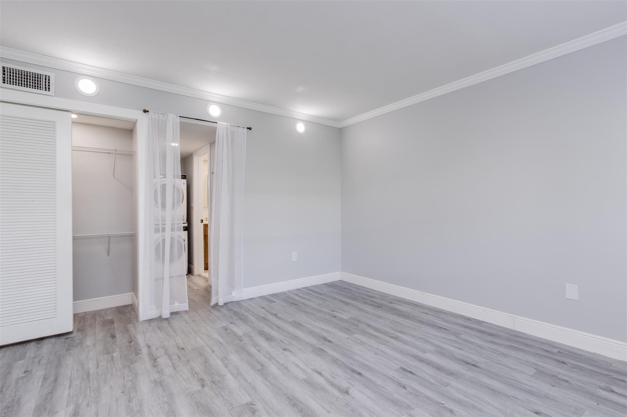 SANDALFOOT SOUTH - Residential