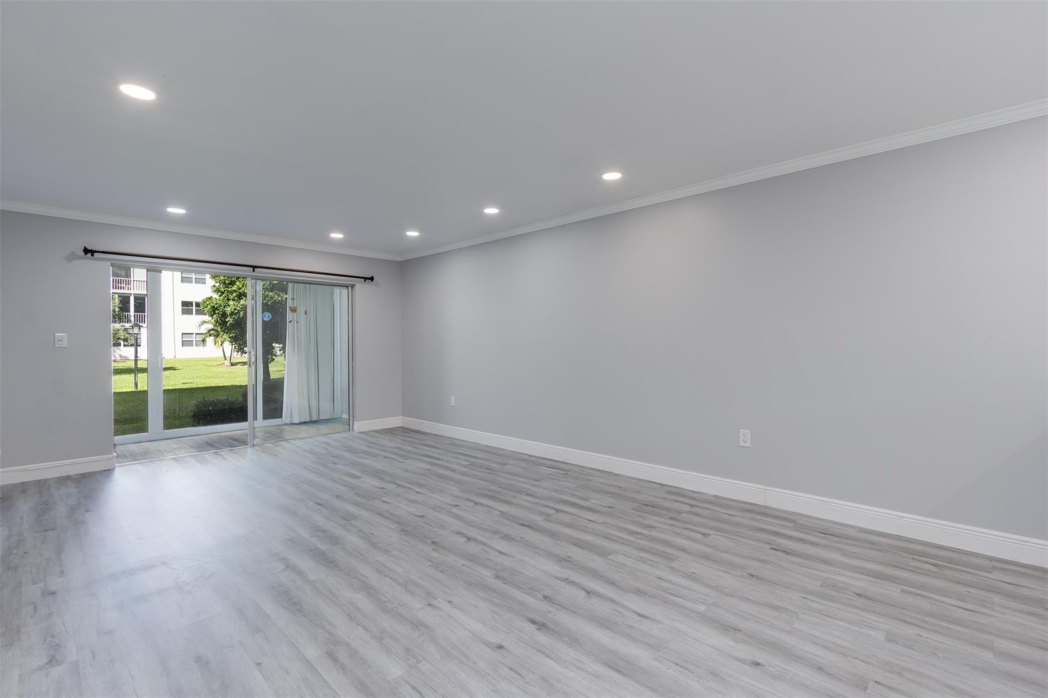 SANDALFOOT SOUTH - Residential