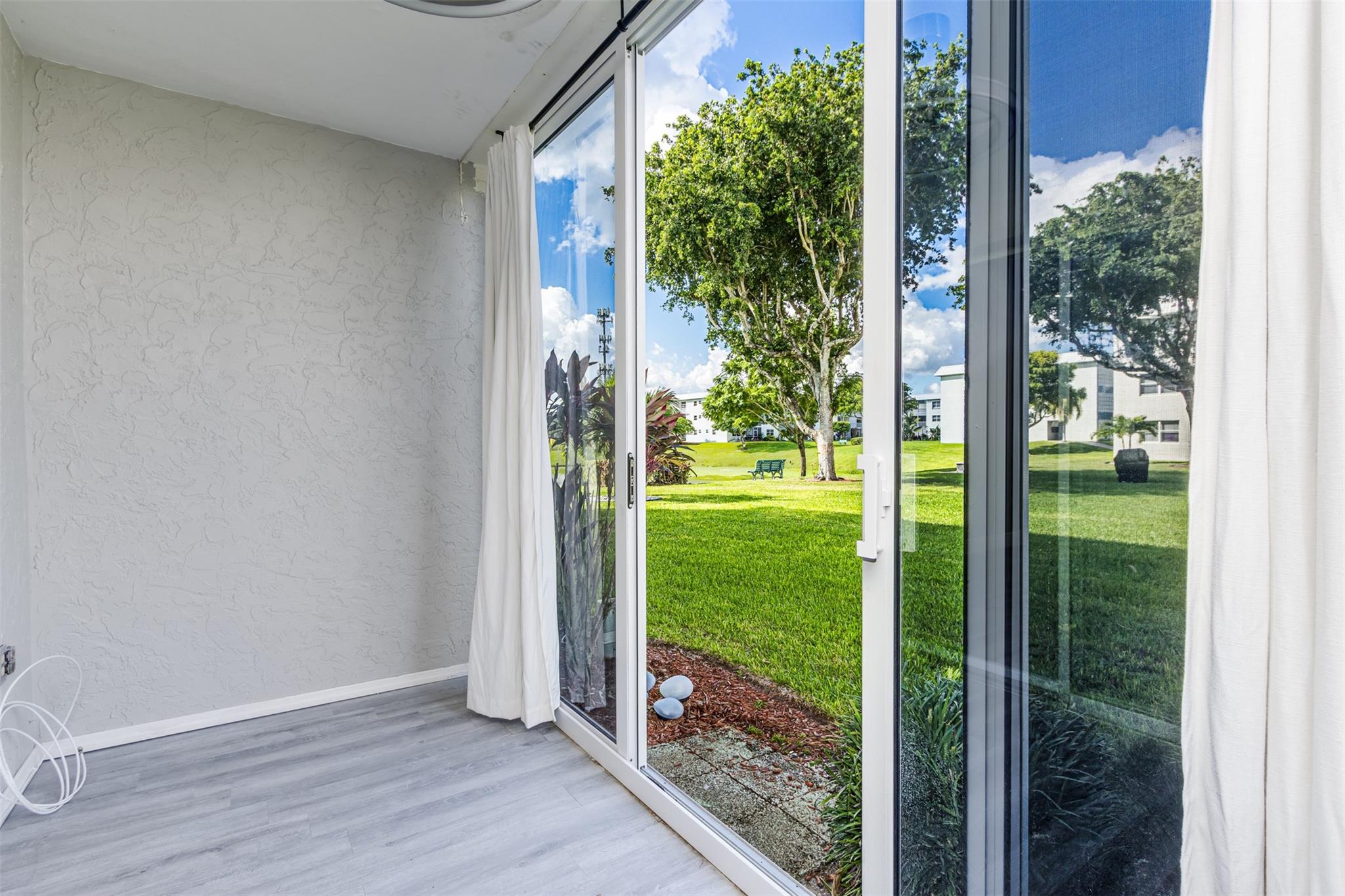 SANDALFOOT SOUTH - Residential