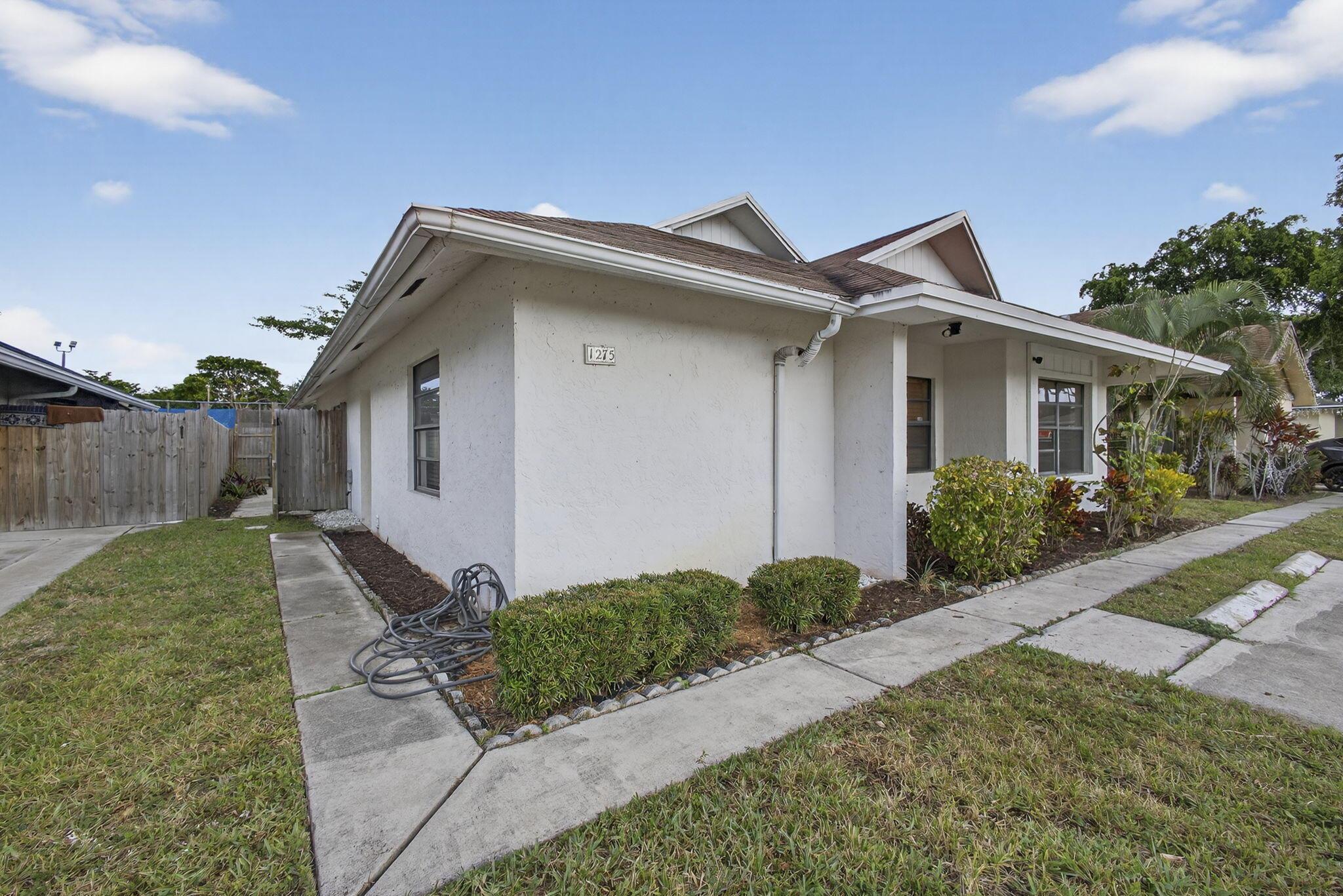 SUMMIT PINES - Residential Lease