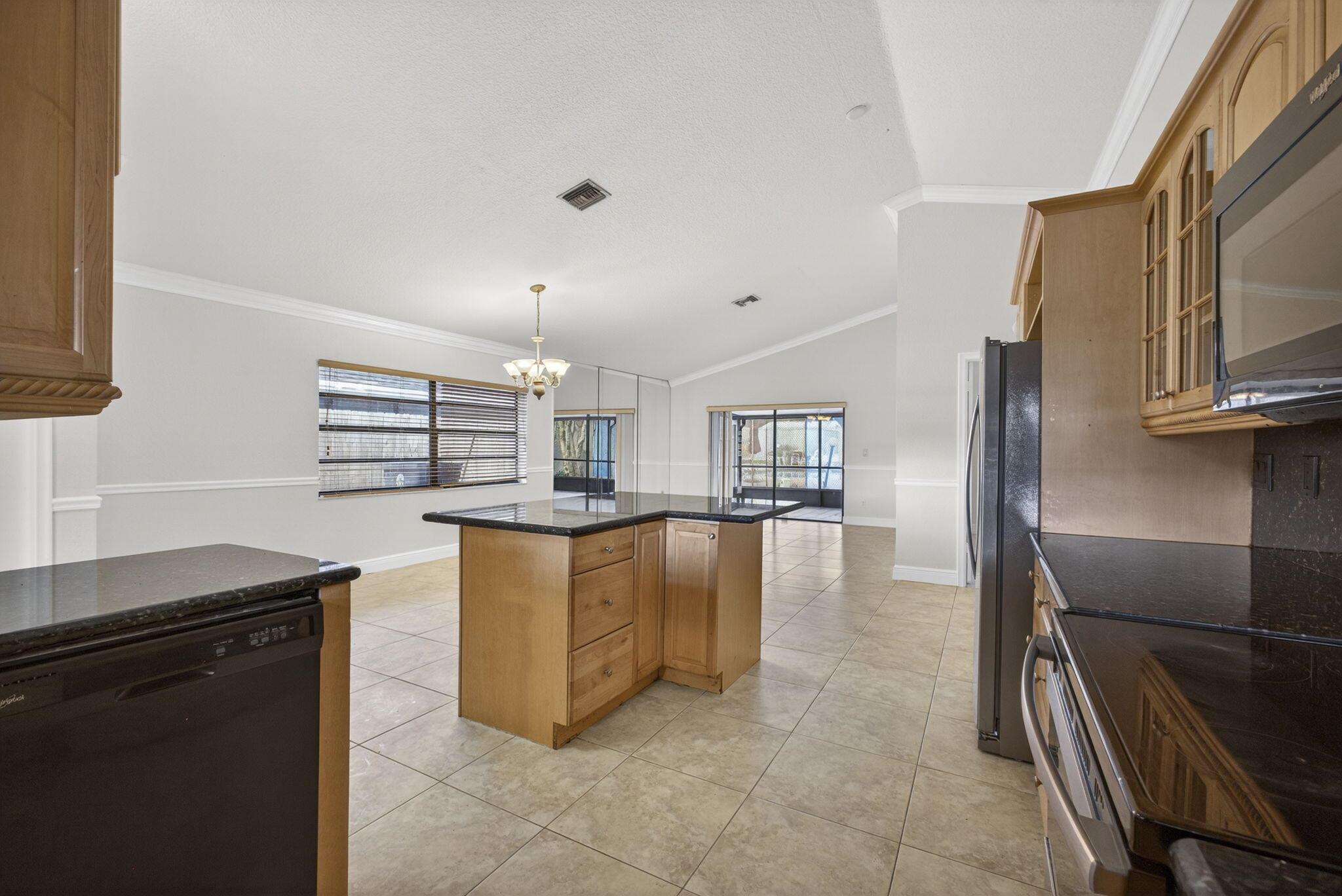 SUMMIT PINES - Residential Lease