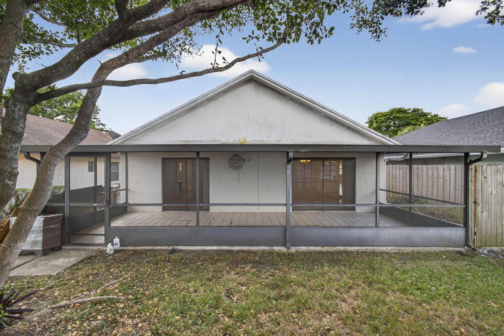 SUMMIT PINES - Residential Lease