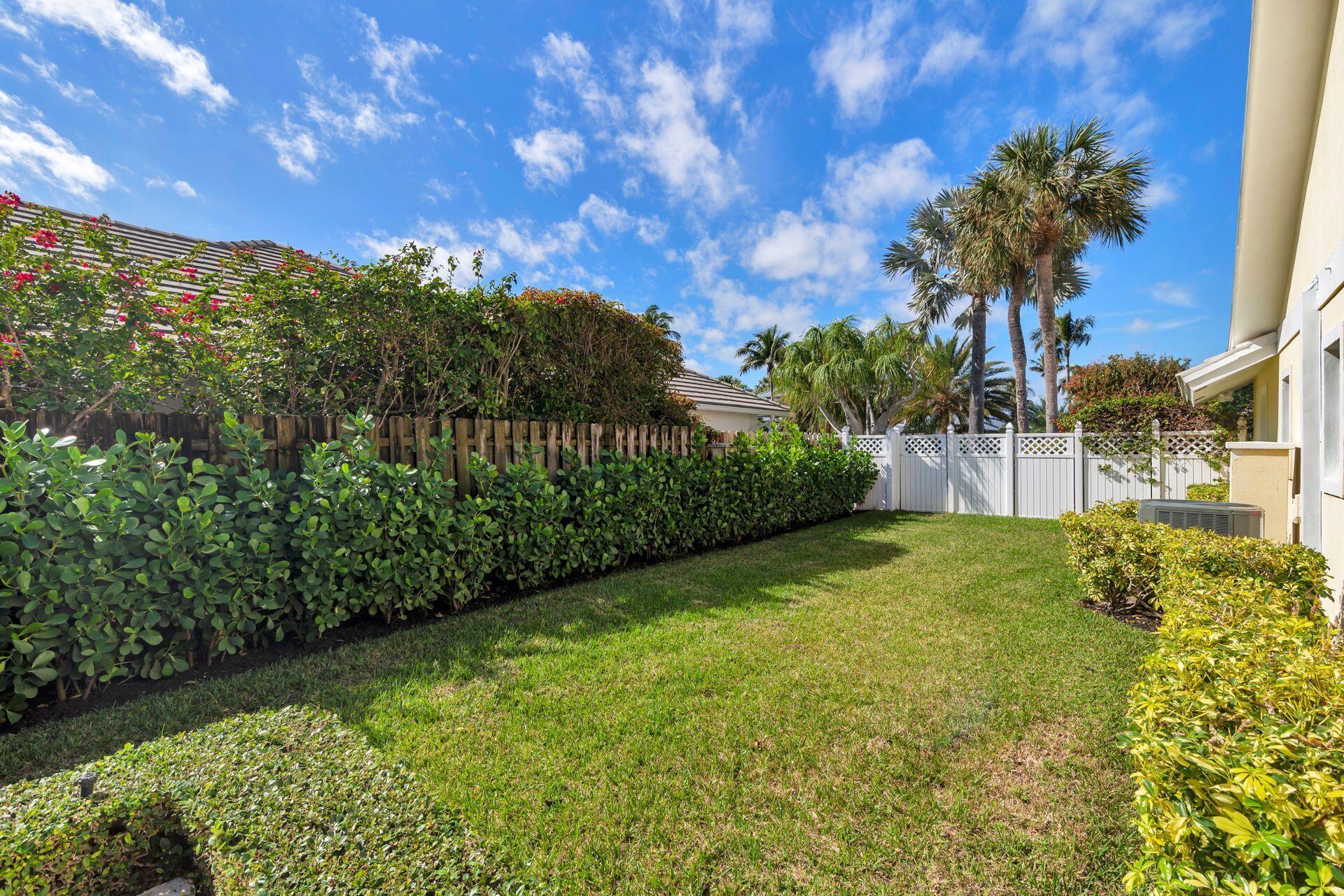 JUPITER INLET BEACH COLON - Residential