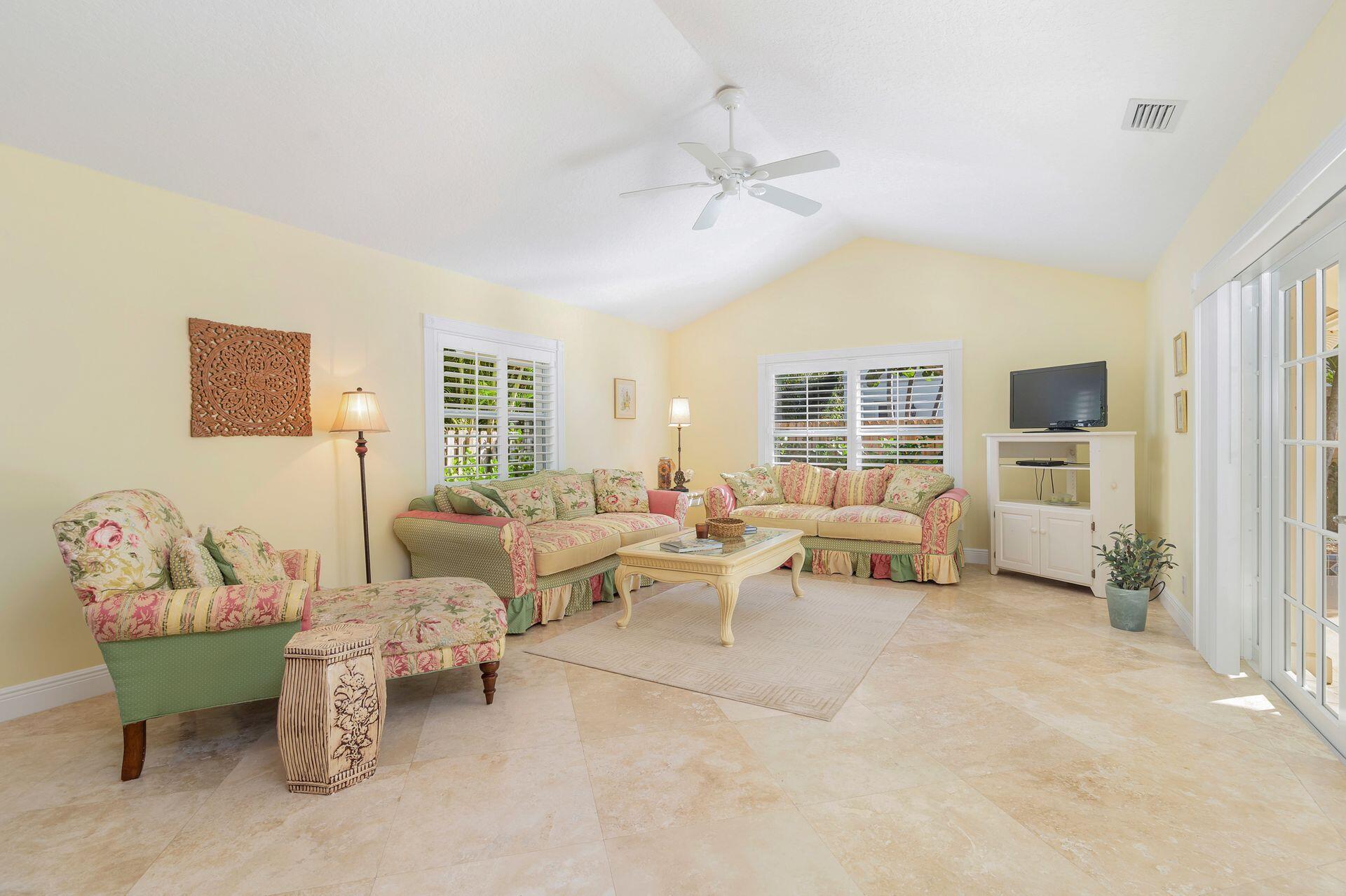 JUPITER INLET BEACH COLON - Residential