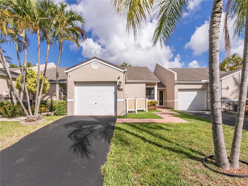 Photo of 5117 NW 11th Way #5117, Deerfield Beach, FL 33064 (MLS # F10288550)