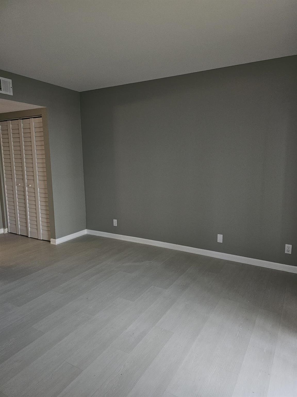 MIDPORT PLACE II, A CONDO - Residential