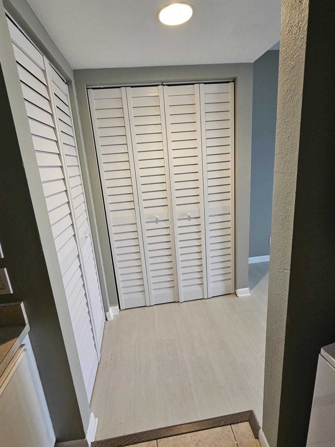 MIDPORT PLACE II, A CONDO - Residential