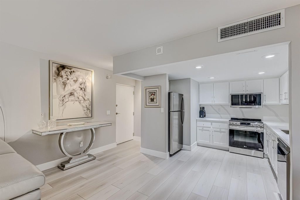 Photo of 2800 N Ocean Drive #B 15d, Singer Island, FL 33404 (MLS # R10961241)