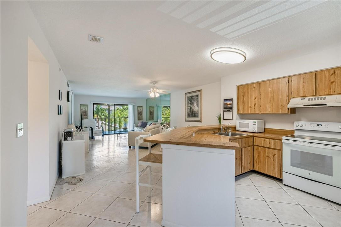 CYPRESS BEND - Residential