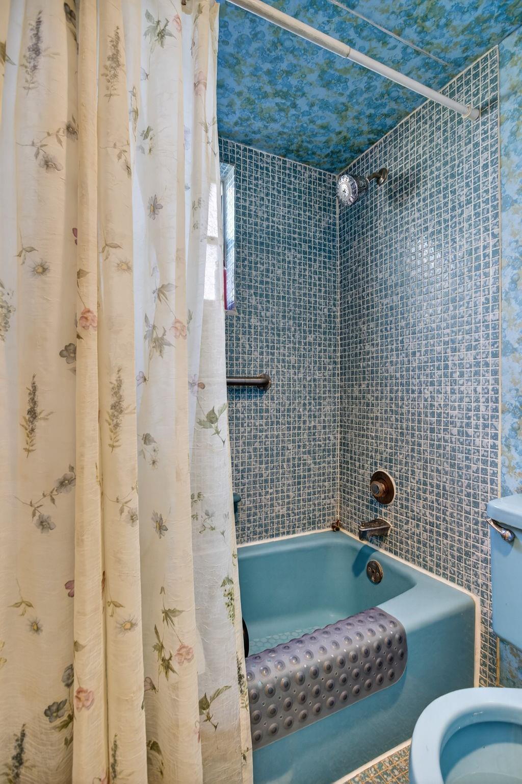 Holiday Springs - Residential