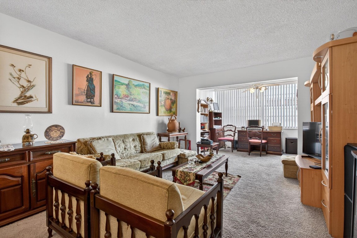 Holiday Springs - Residential