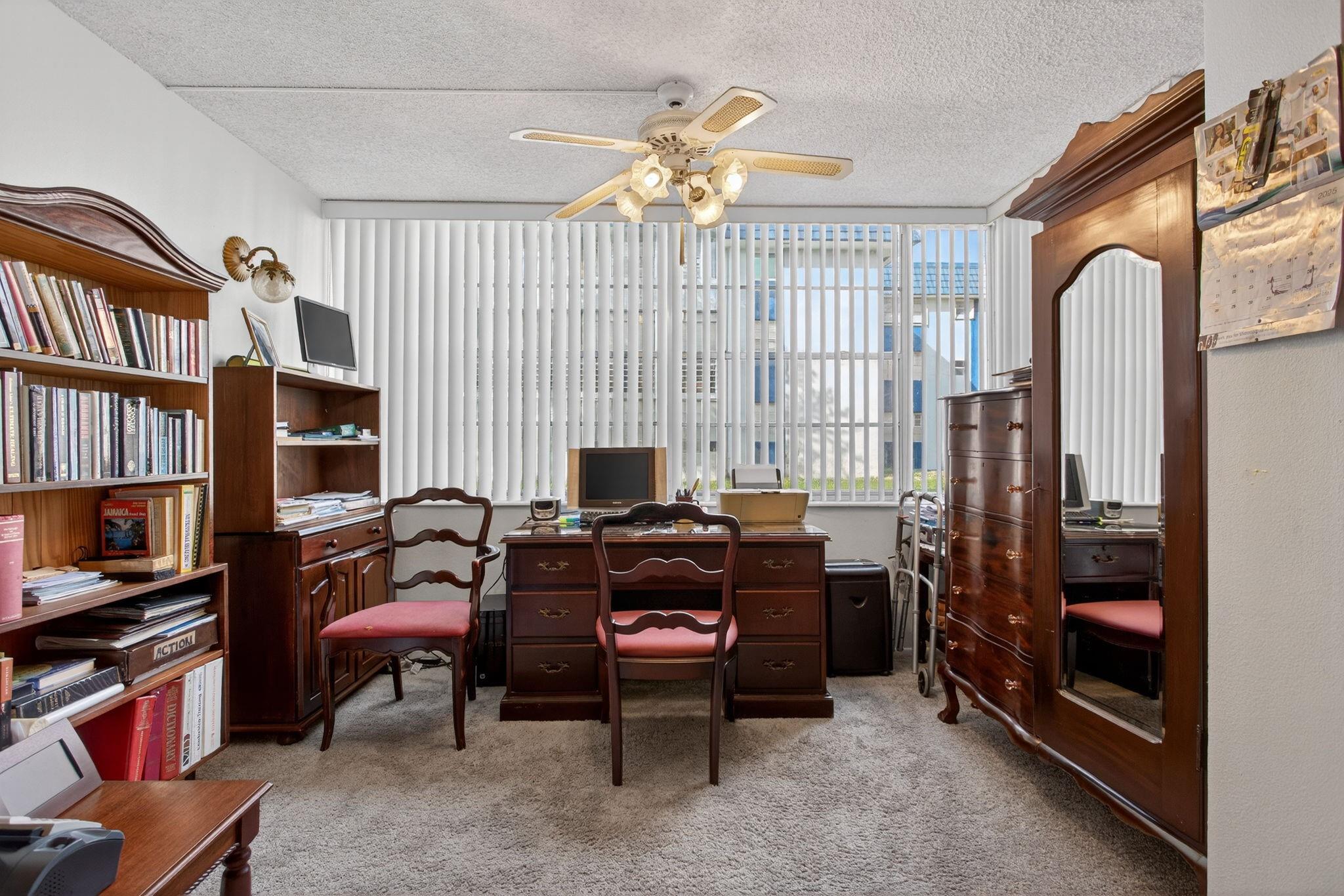 Holiday Springs - Residential