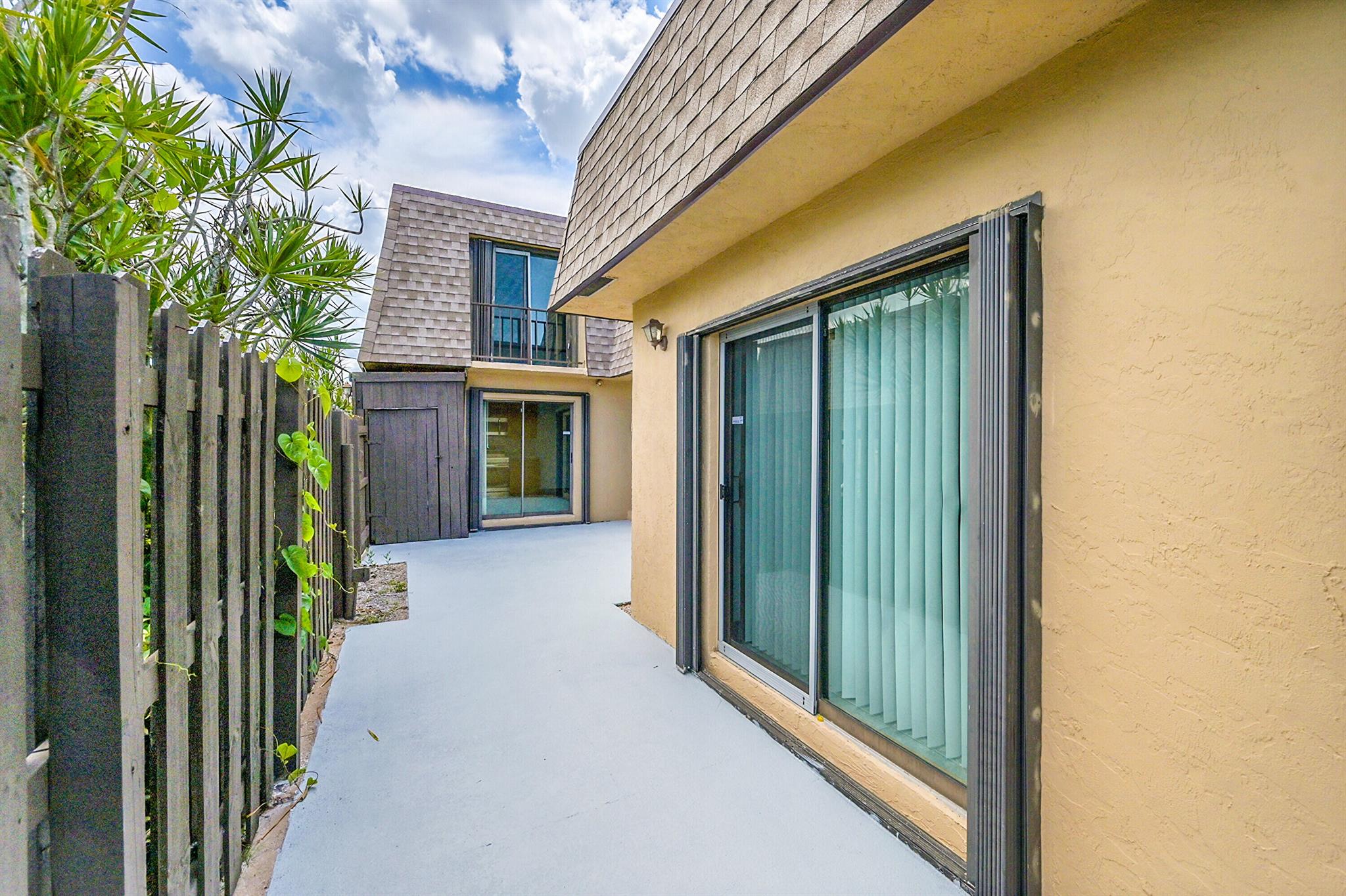 WATERVIEW ESTATES - Residential Lease