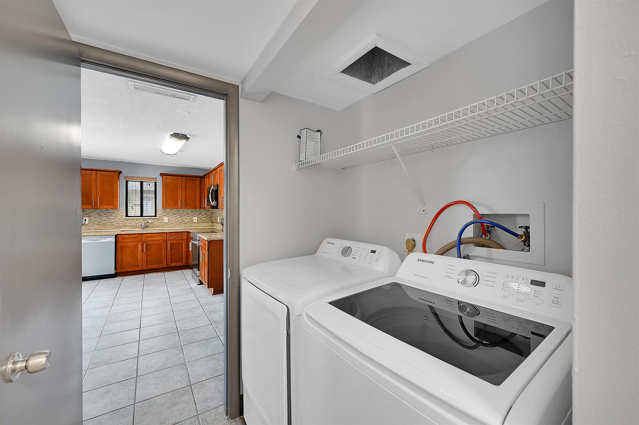 WATERVIEW ESTATES - Residential Lease