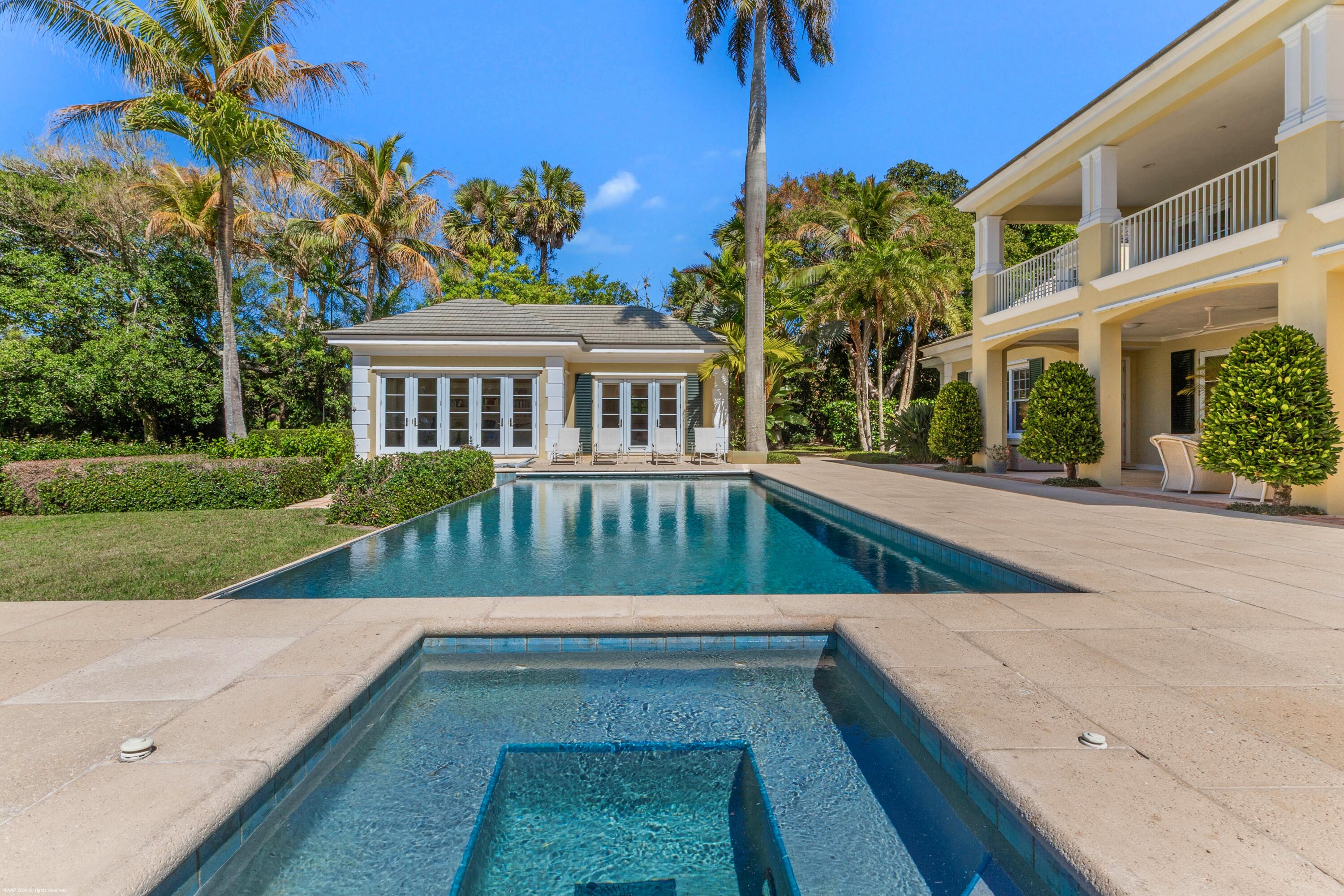 JUPITER ISLAND - Residential