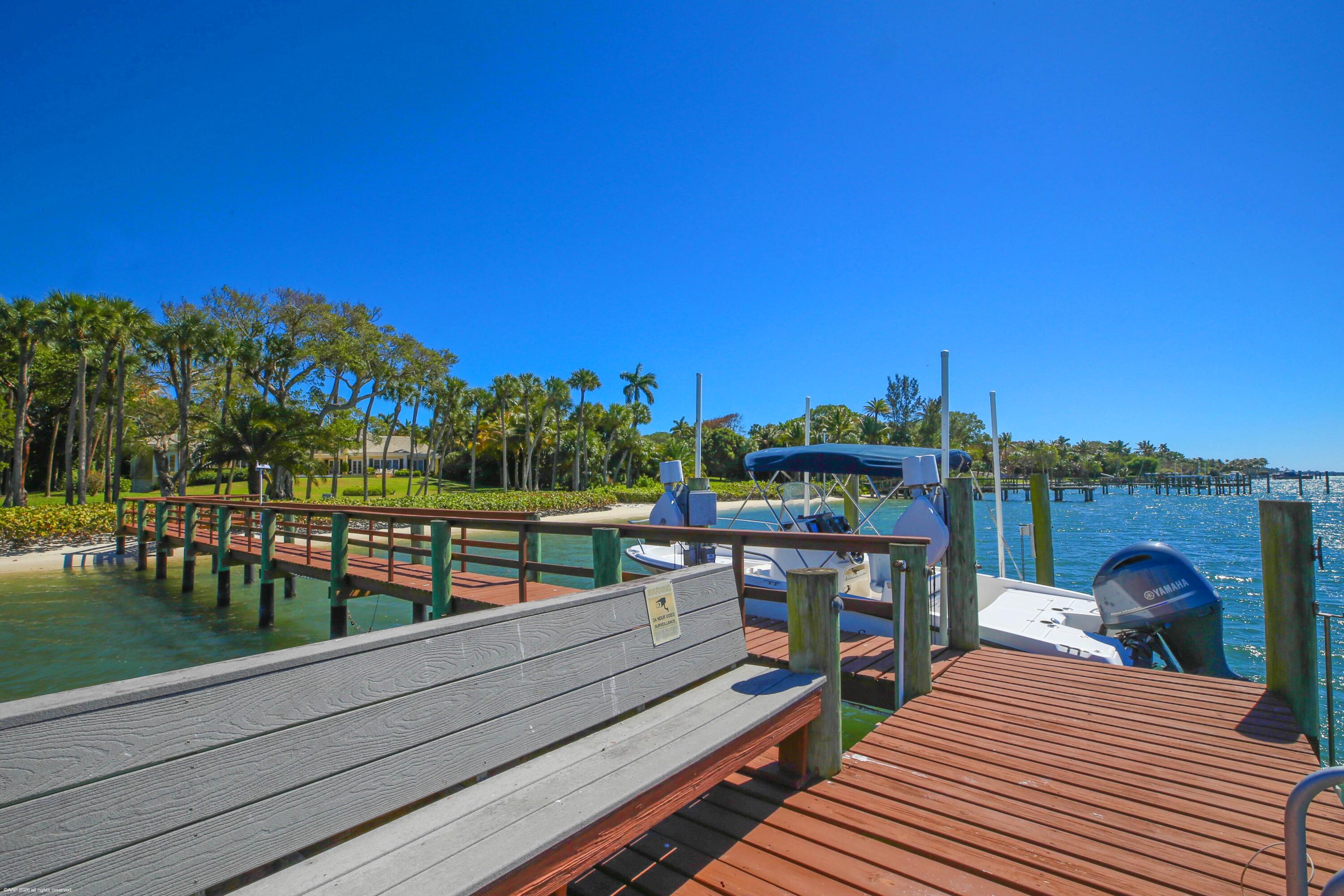 JUPITER ISLAND - Residential