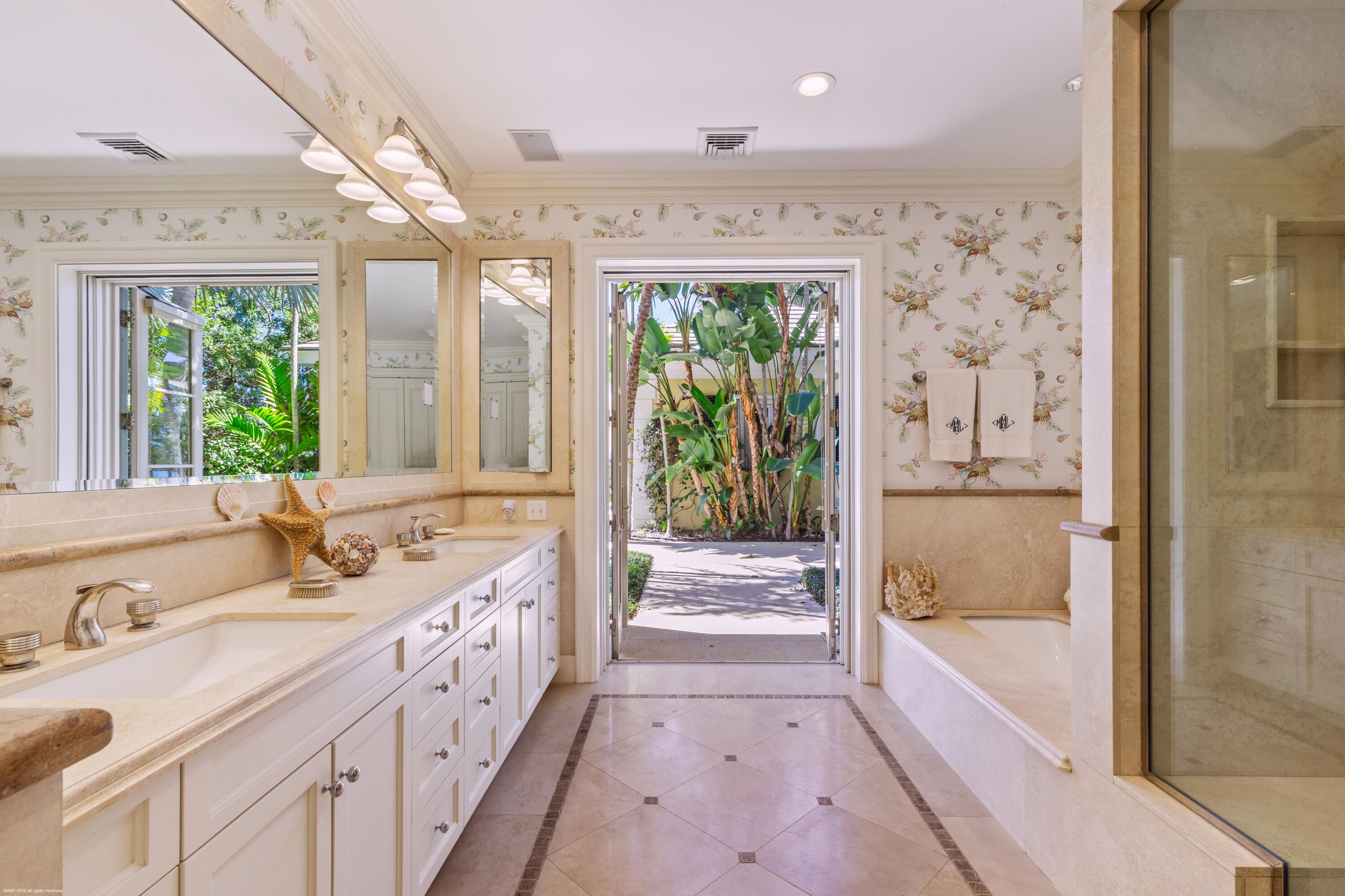 JUPITER ISLAND - Residential