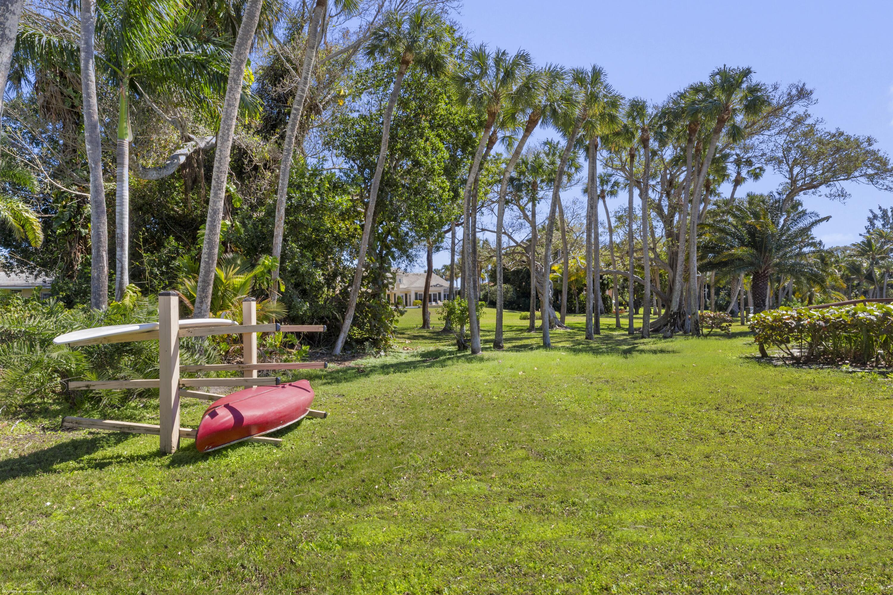 JUPITER ISLAND - Residential