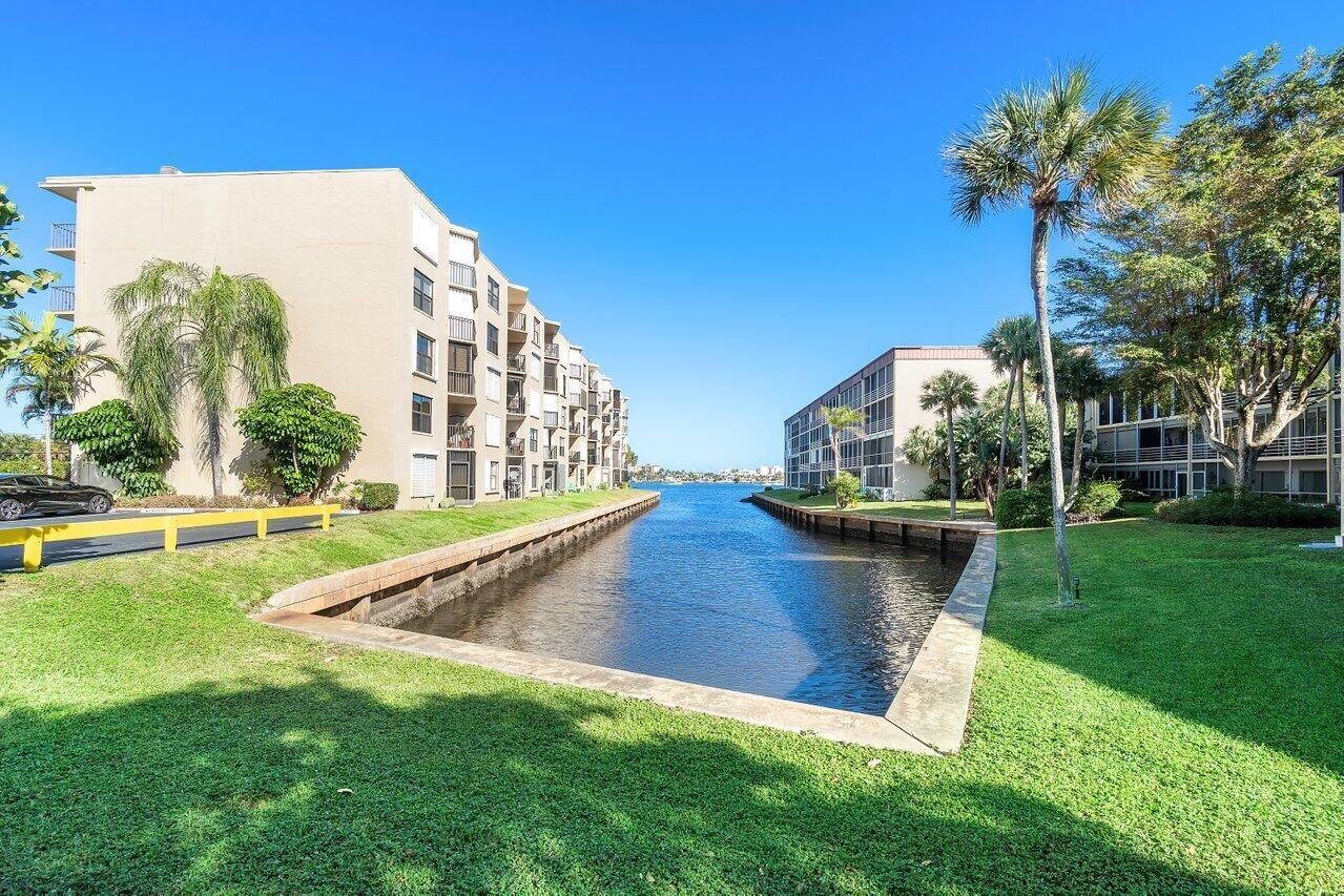 200 S Waterway Dr Drive S 202
