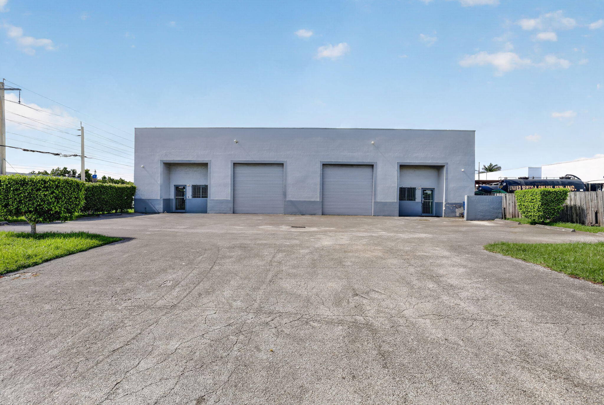 2202 W 78TH Street