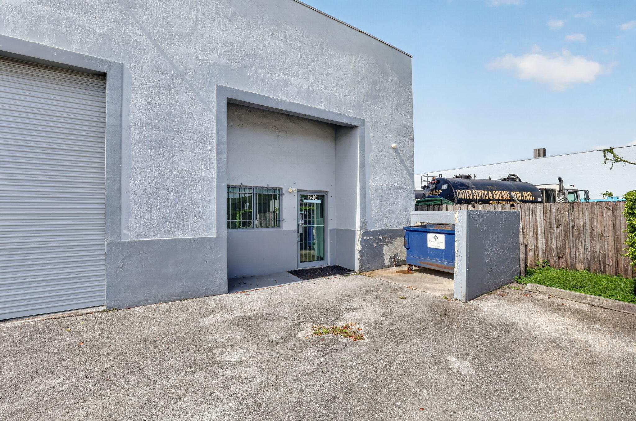 2202 W 78TH Street