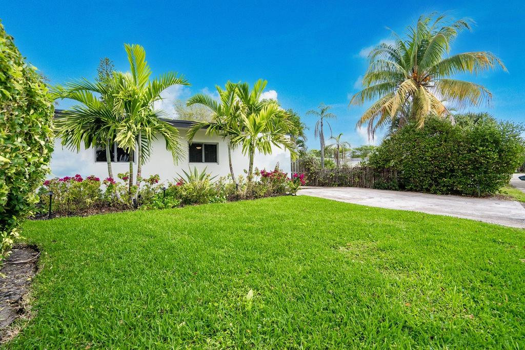 Delray Manors - Residential Lease