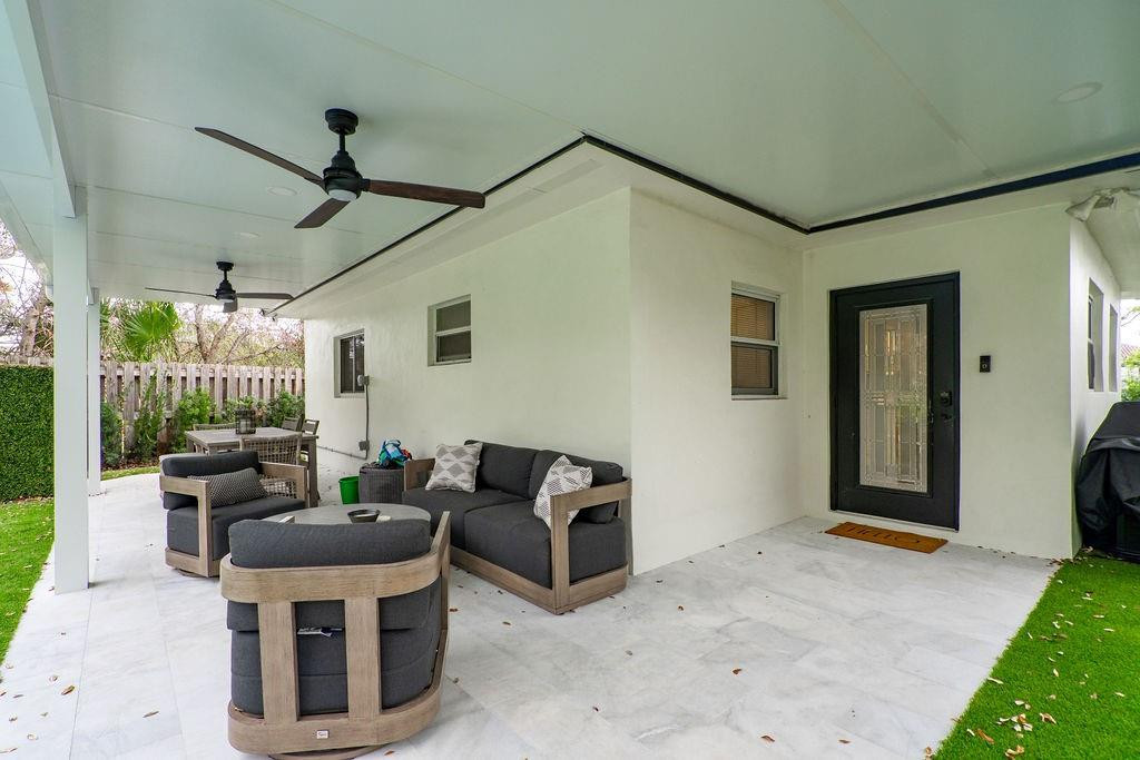 Delray Manors - Residential Lease