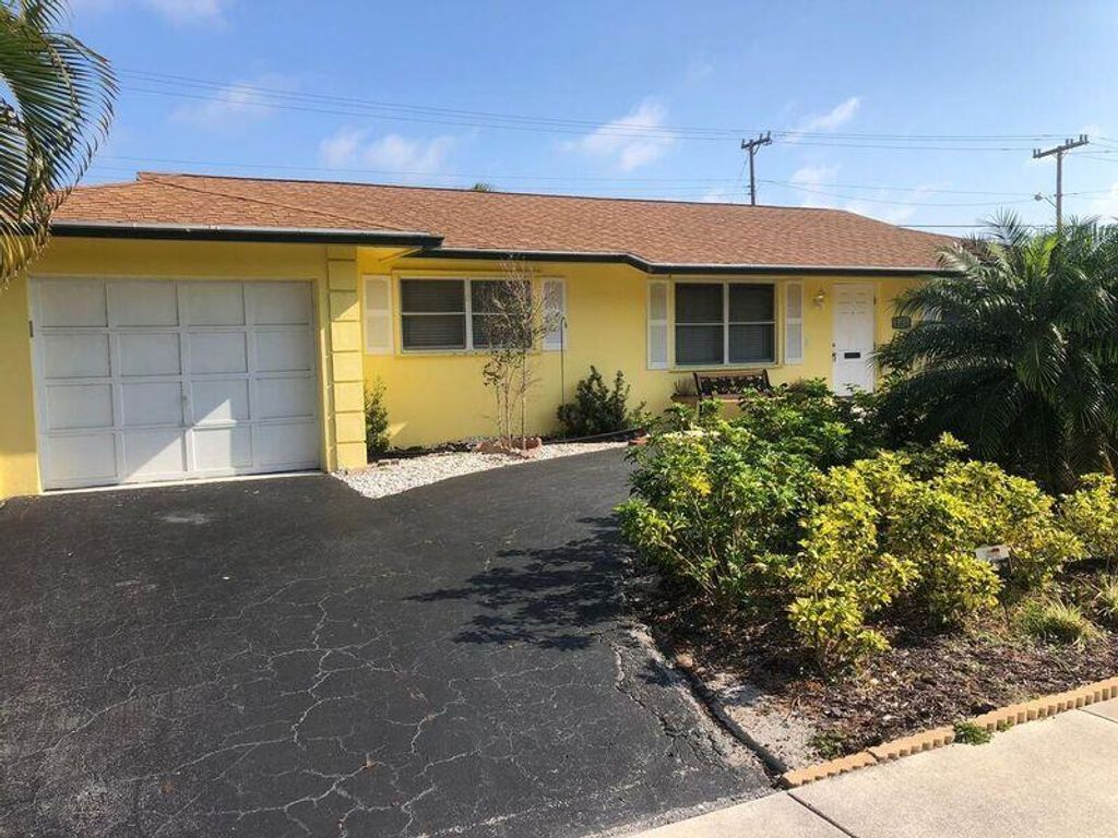 Photo of 3163 Atlantic Road Rd, Palm Beach Gardens, FL 33410 (MLS # R10806681)