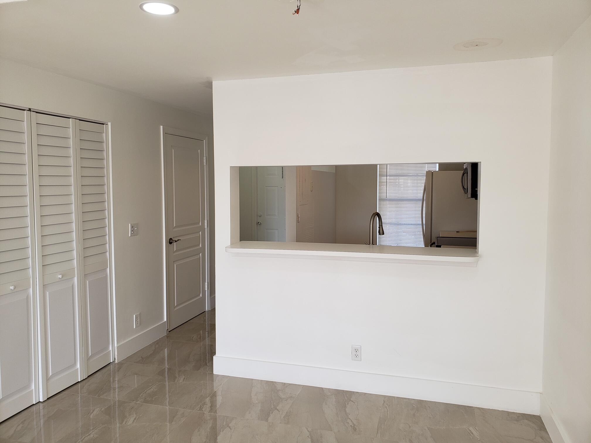BANYAN OAKRIDGE COMMERCIAL PLAT - Residential Lease