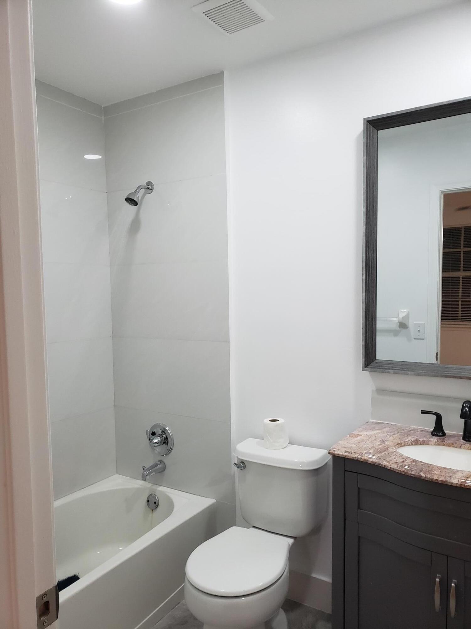 BANYAN OAKRIDGE COMMERCIAL PLAT - Residential Lease
