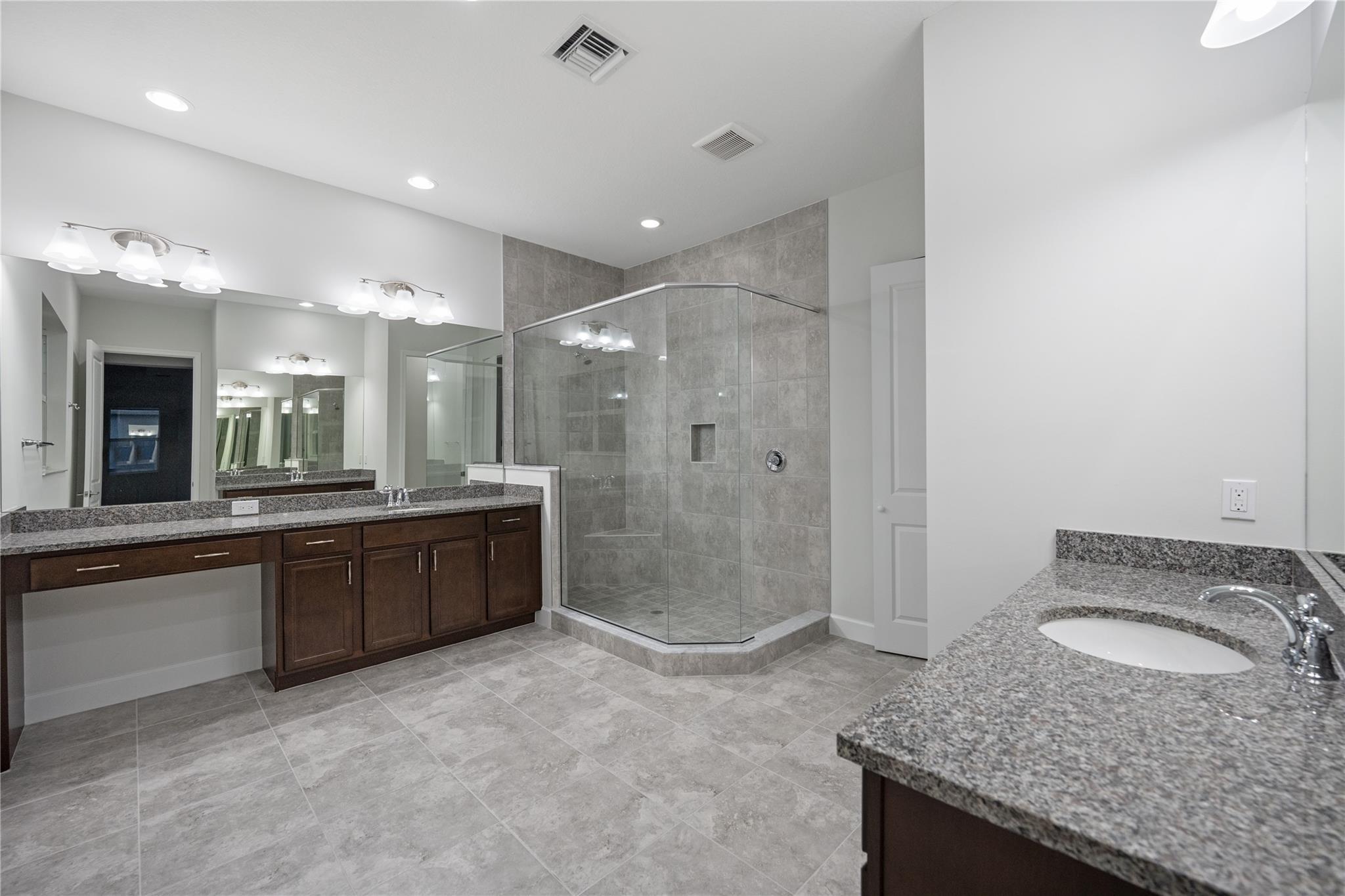 ORCHARDS OF WESTLAKE - Residential Lease