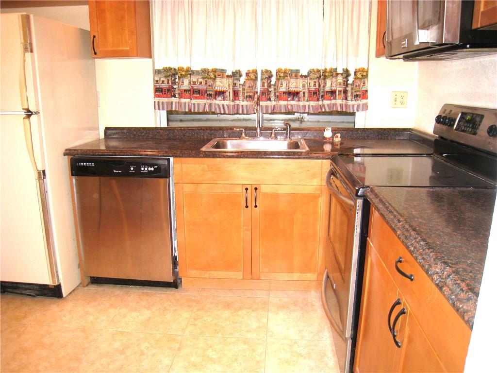 LIME BAY - Residential