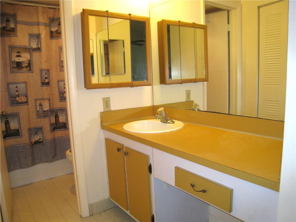 LIME BAY - Residential