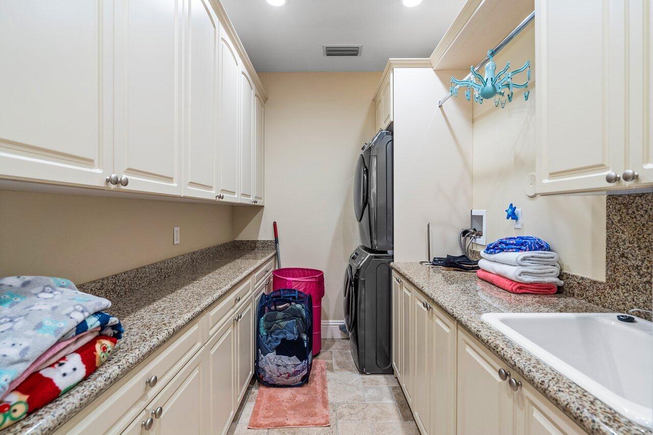 LIGHTHOUSE POINT 4TH SEC - Residential