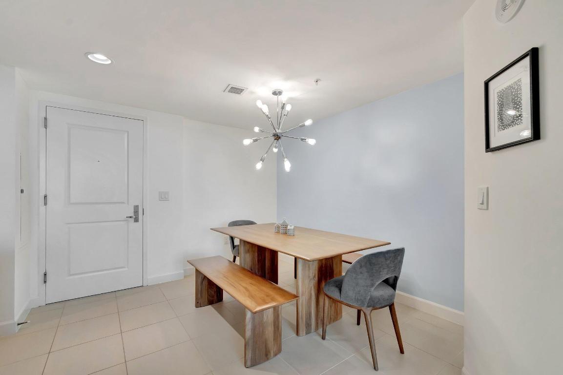 480 Hibiscus Street 709