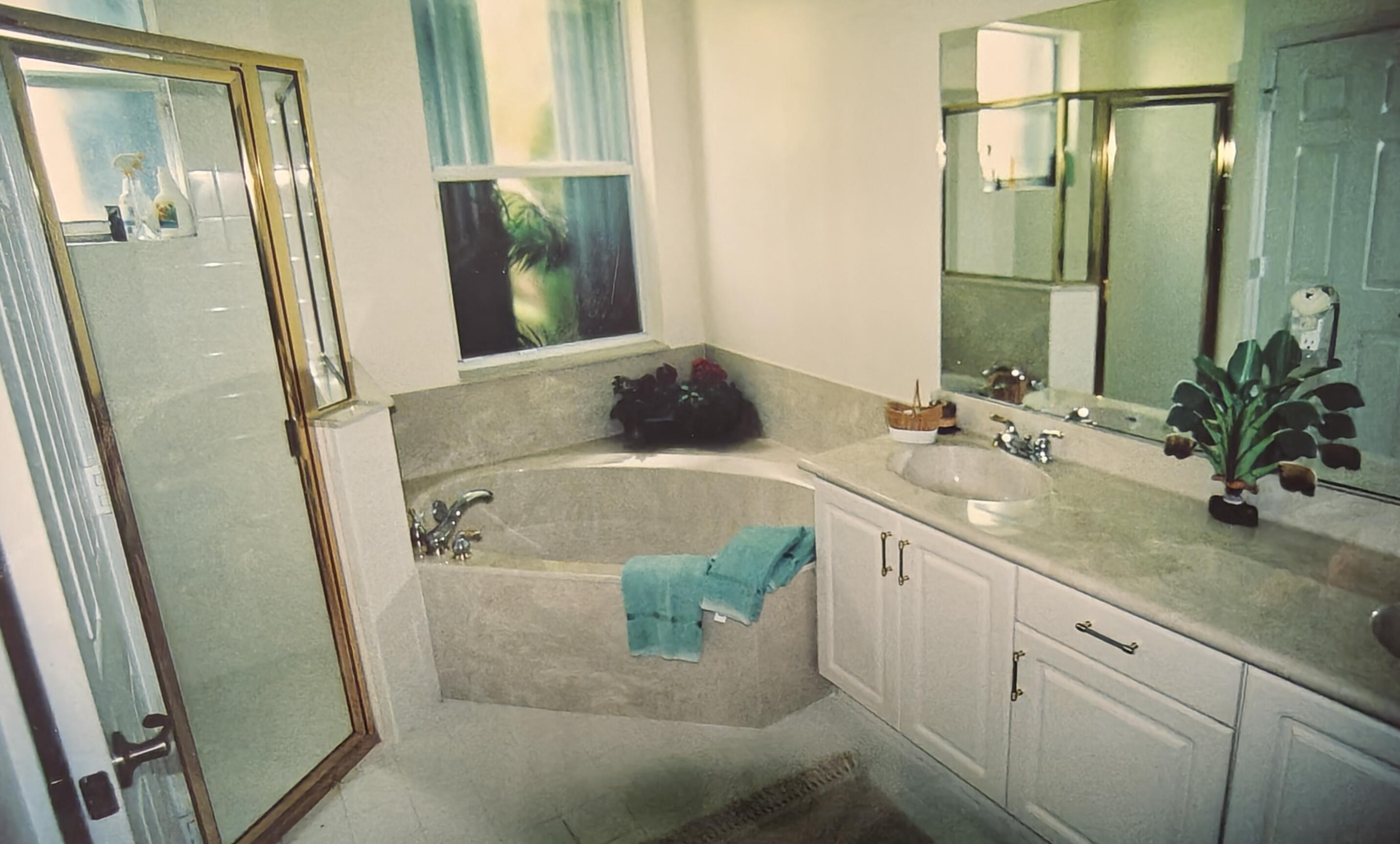 HERON BAY FOUR - Residential