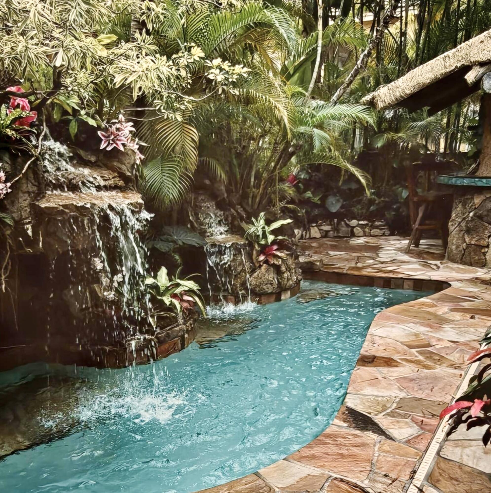 HERON BAY FOUR - Residential