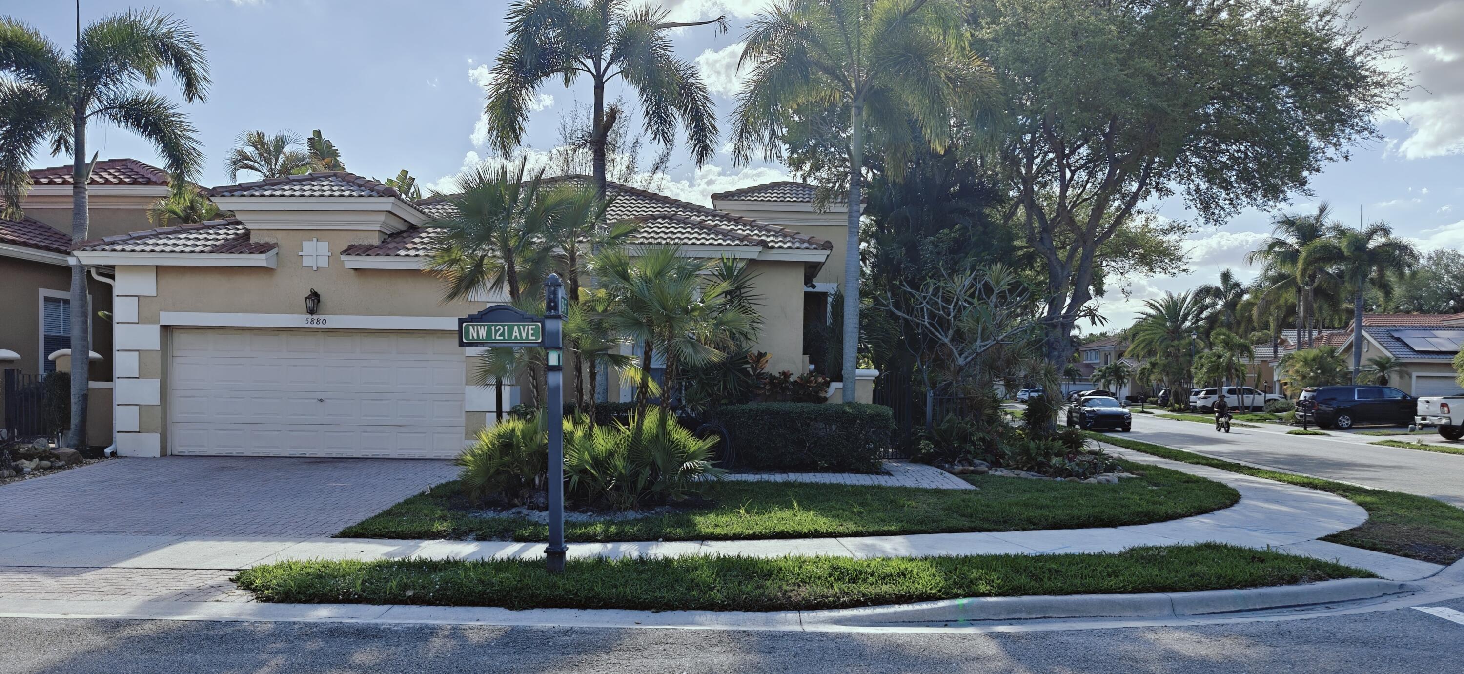 HERON BAY FOUR - Residential