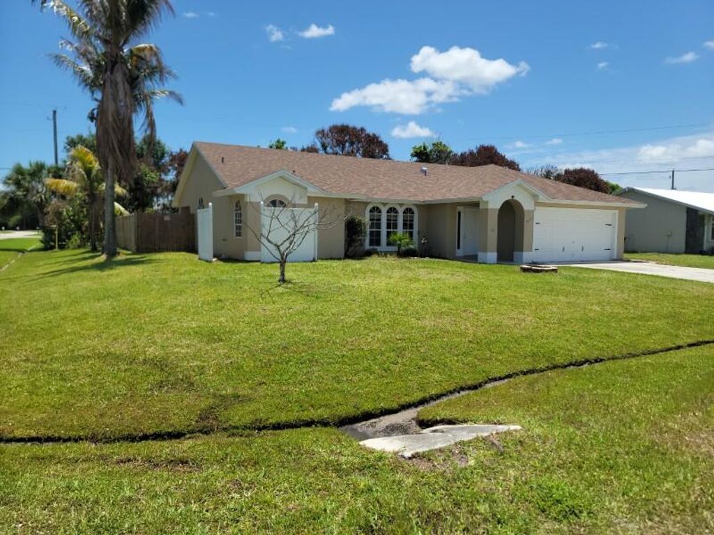 Photo of 1901 SE Dock Street, Port Saint Lucie, FL 34952 (MLS # R11166015)