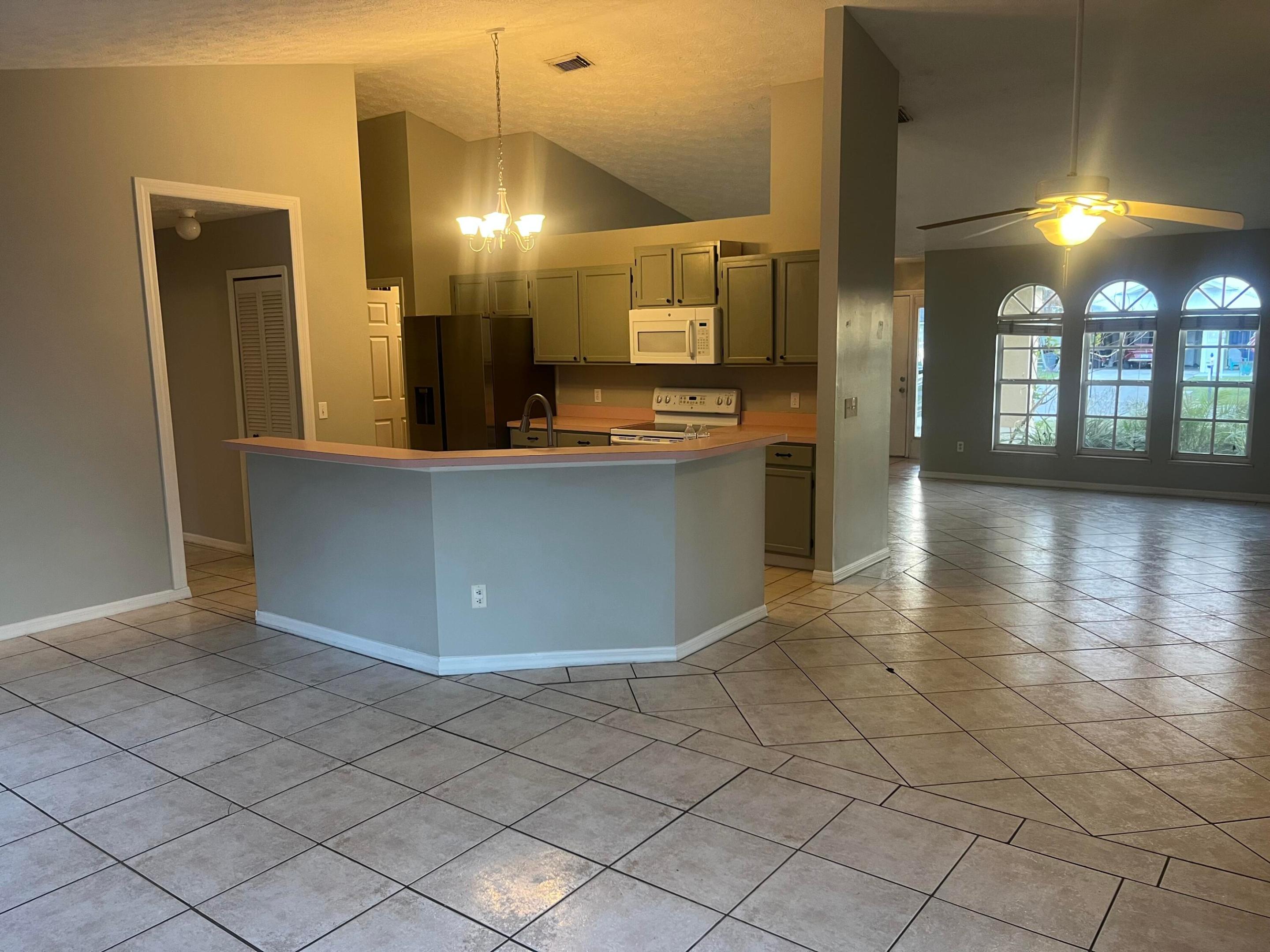 PORT ST LUCIE SECTION 30 - Residential