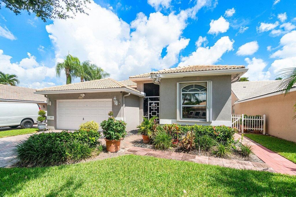 Photo of 5536 Grande Palm Circle, Delray Beach, FL 33484 (MLS # R11014392)