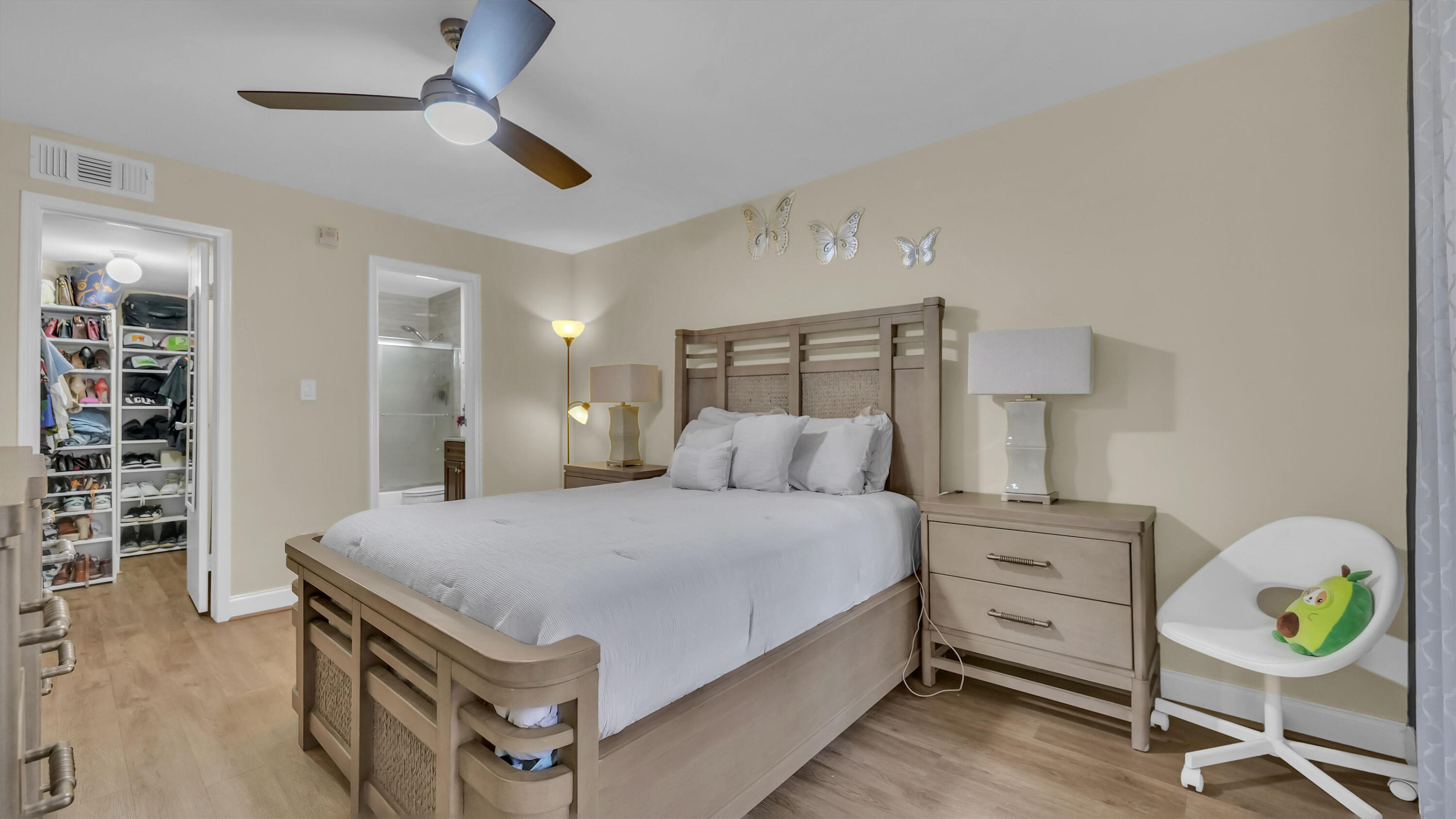 SAVANNAH AT RIVERSIDE CONDO - Residential