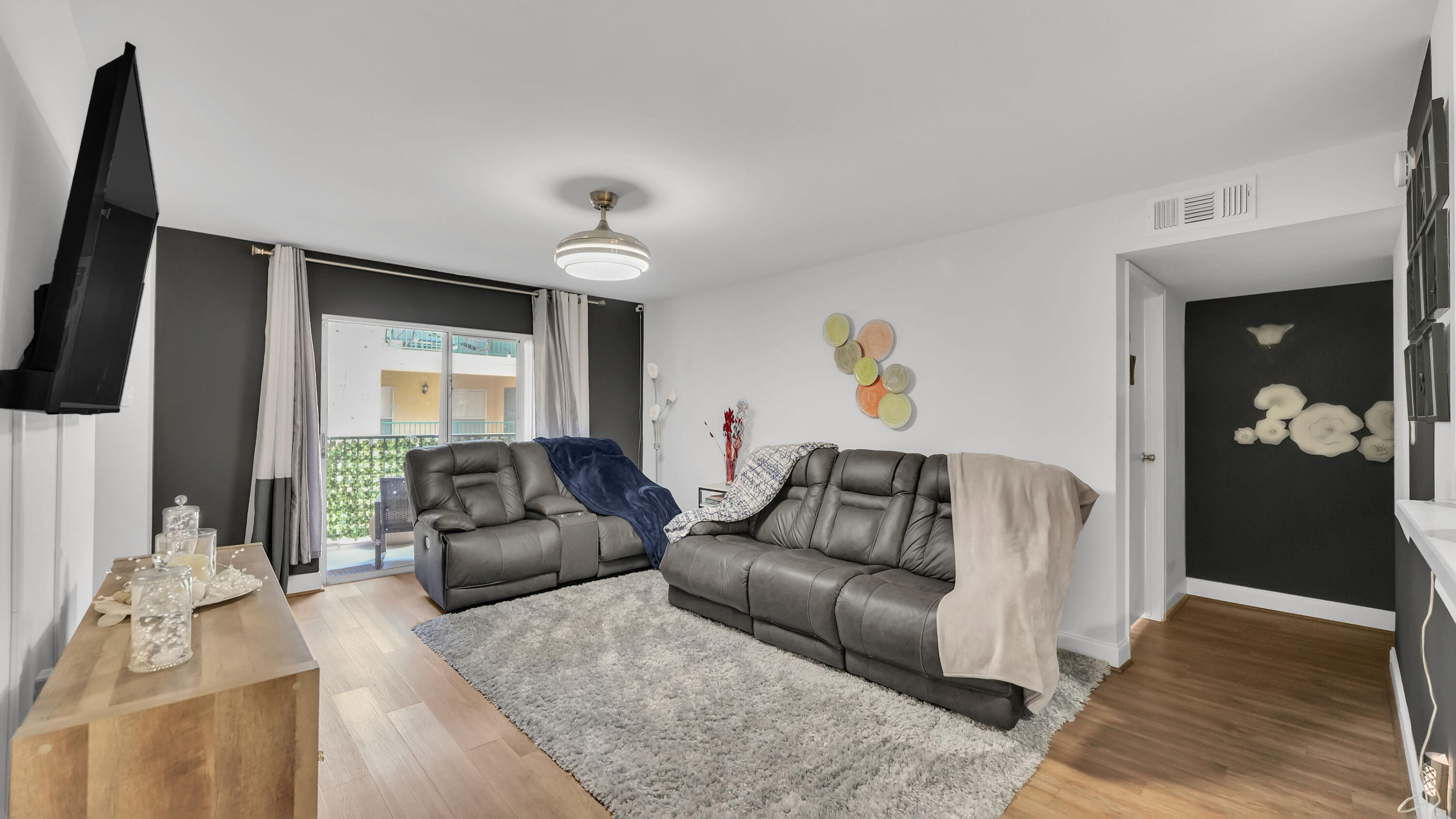 SAVANNAH AT RIVERSIDE CONDO - Residential