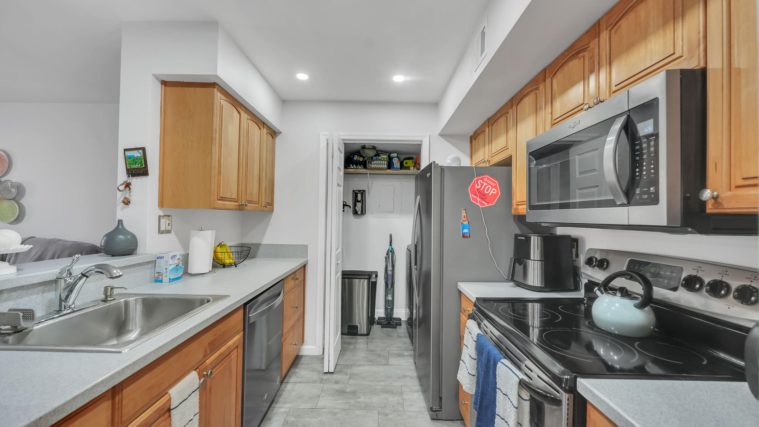 SAVANNAH AT RIVERSIDE CONDO - Residential