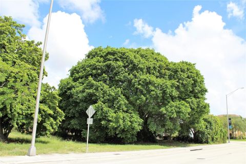 A home in Deerfield Beach