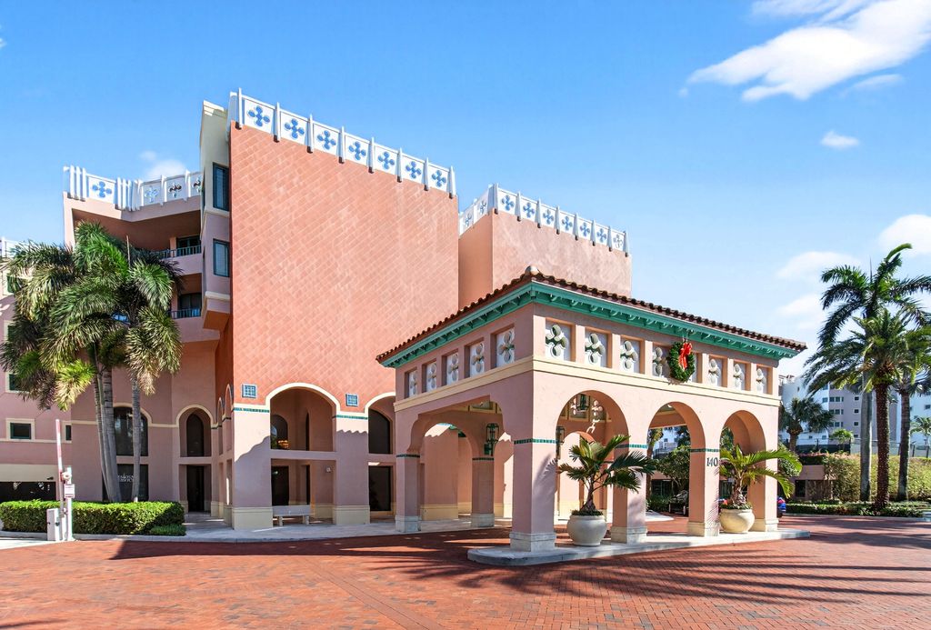 Photo of 140 SE 5th Avenue #448, Boca Raton, FL 33432 (MLS # R11118654)