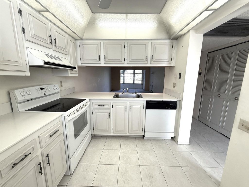 Photo of 4501 Martinique Way #C2, Coconut Creek, FL 33066 (MLS # F10538416)