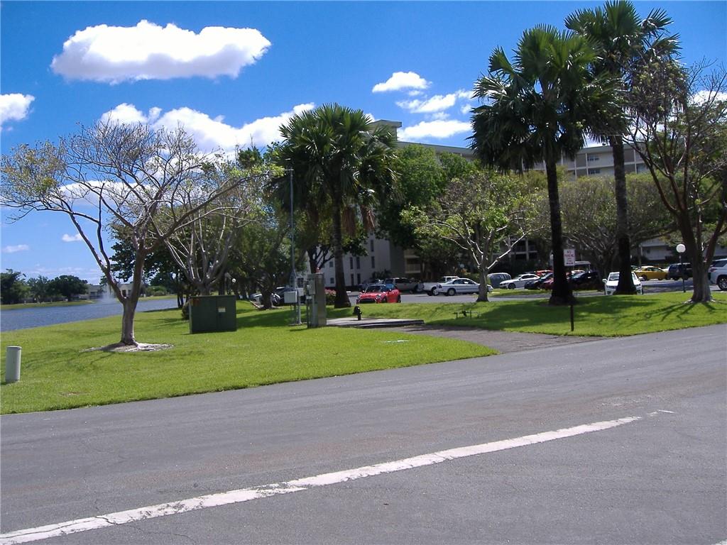 PALM AIRE COUNTRY CLUB - Residential