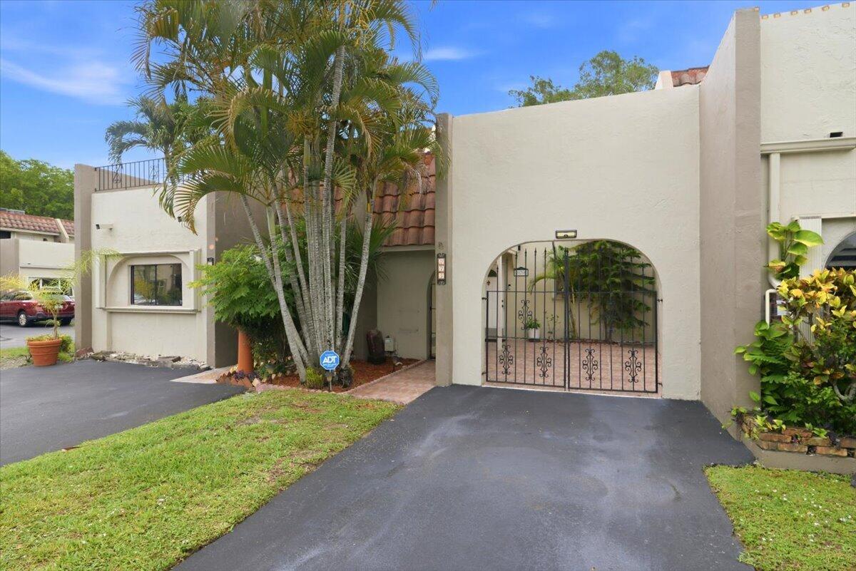 275 Jacaranda Drive
