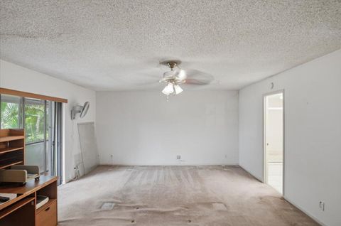 Tiny photo for 275 Jacaranda Drive, Plantation, FL 33324 (MLS # B26037538)
